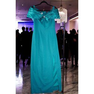NWT Morton Myles for The Warrens Teal Off-Shoulder Gown - Size 12 - Elegant Form